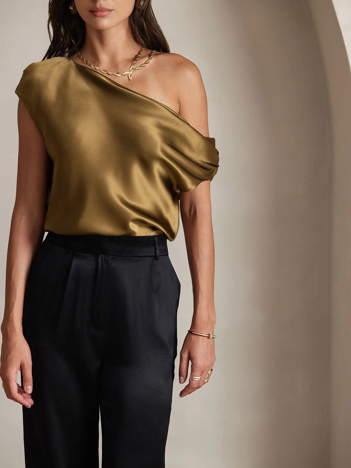 19Momme Silk Chic Elegant One-Shoulder Top