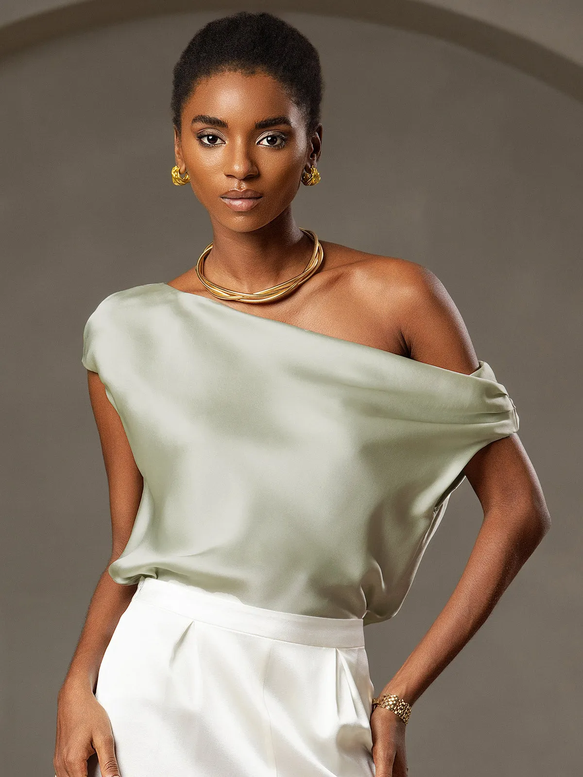 19Momme Silk Chic Elegant One-Shoulder Top